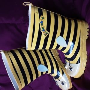 Kids rain boots